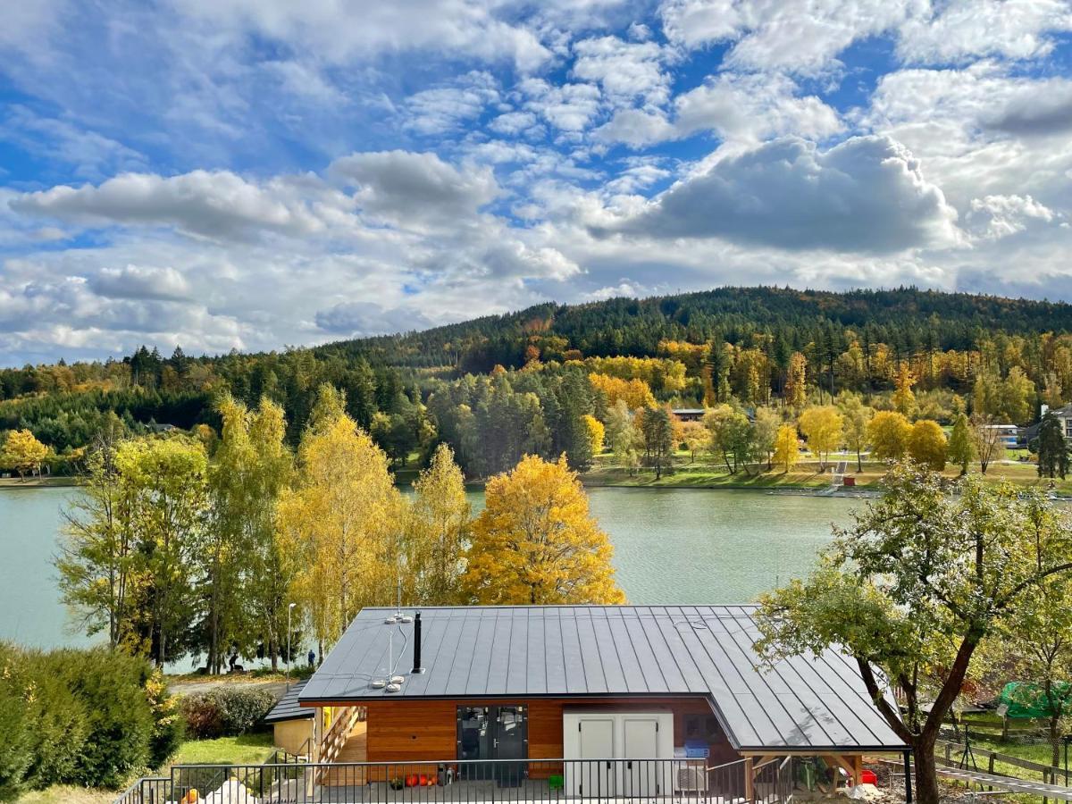 Penzion U Prehrady Luhačovice エクステリア 写真
